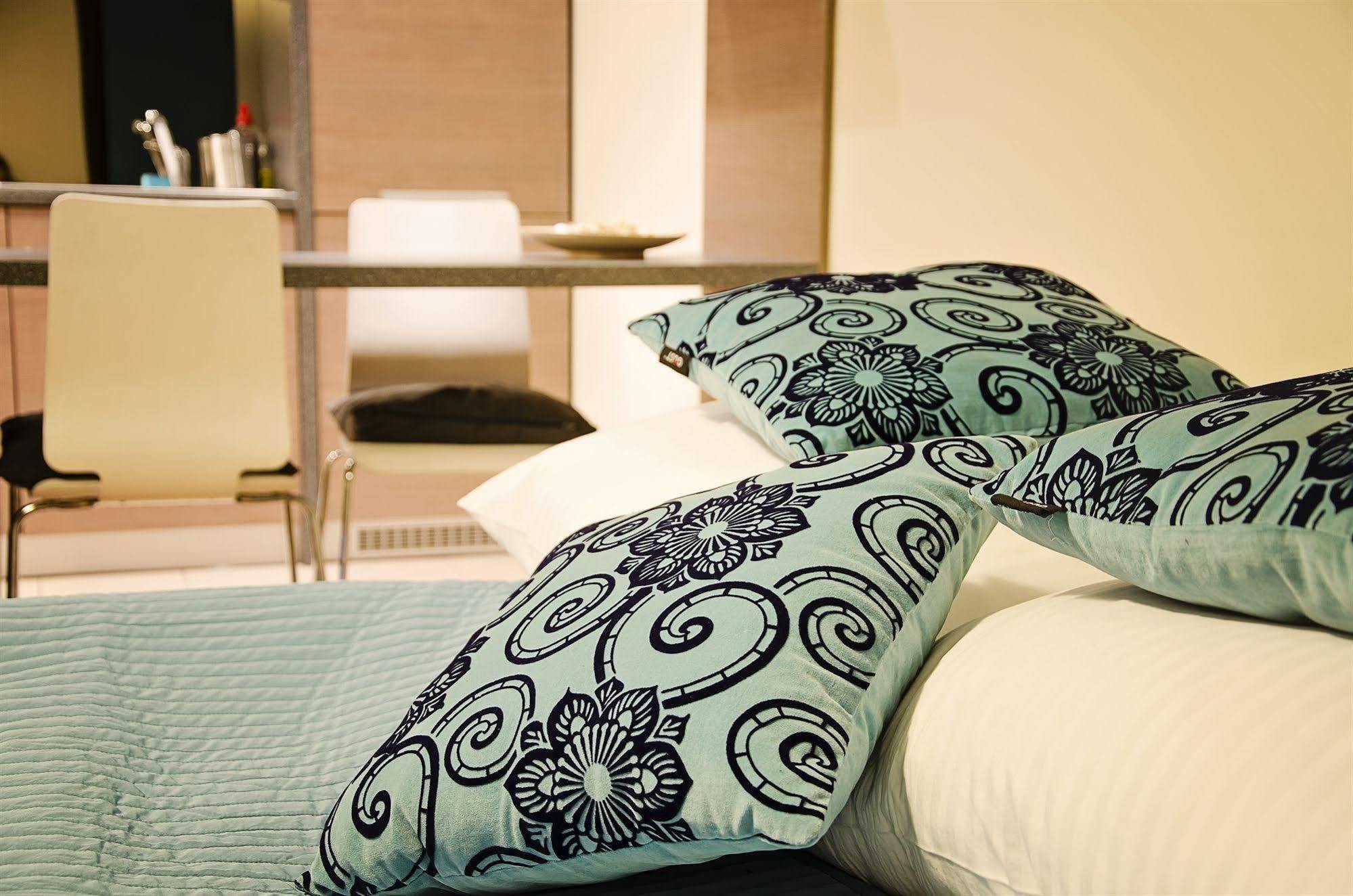 Angel City Center Krakow Aparthotel Bagian luar foto