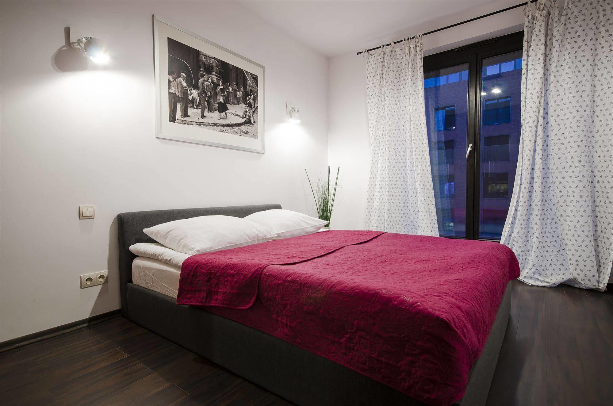 Angel City Center Krakow Aparthotel Bagian luar foto