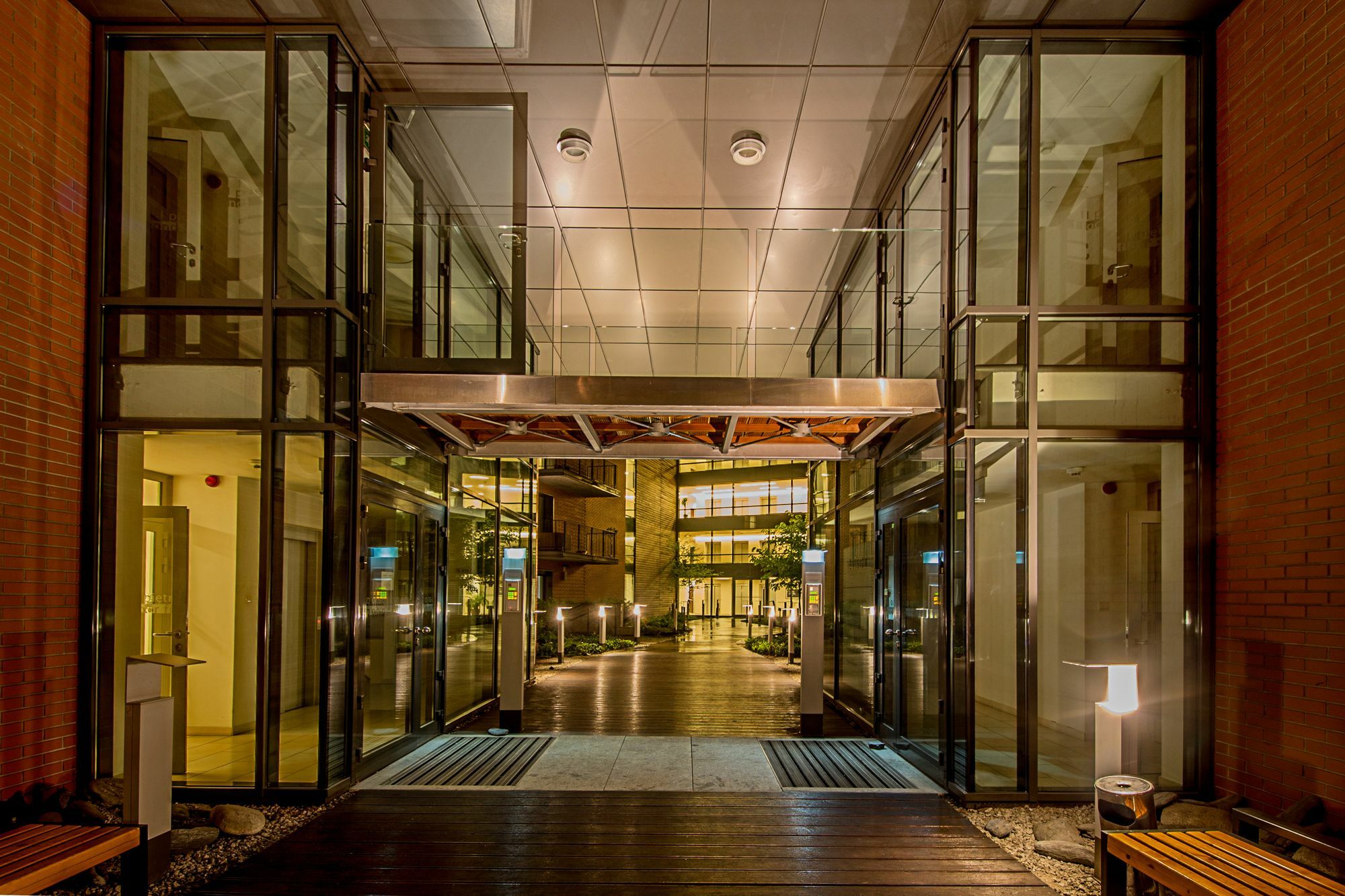 Angel City Center Krakow Aparthotel Bagian luar foto